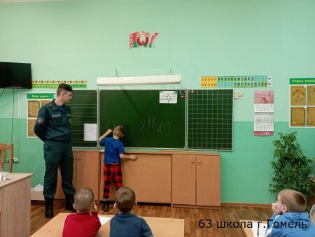 О том как опасны петарды и фейерверки, как соблюдать правила безопасности в зимний период рассказал инспектор МЧС Захаров Дмитрий Александрович